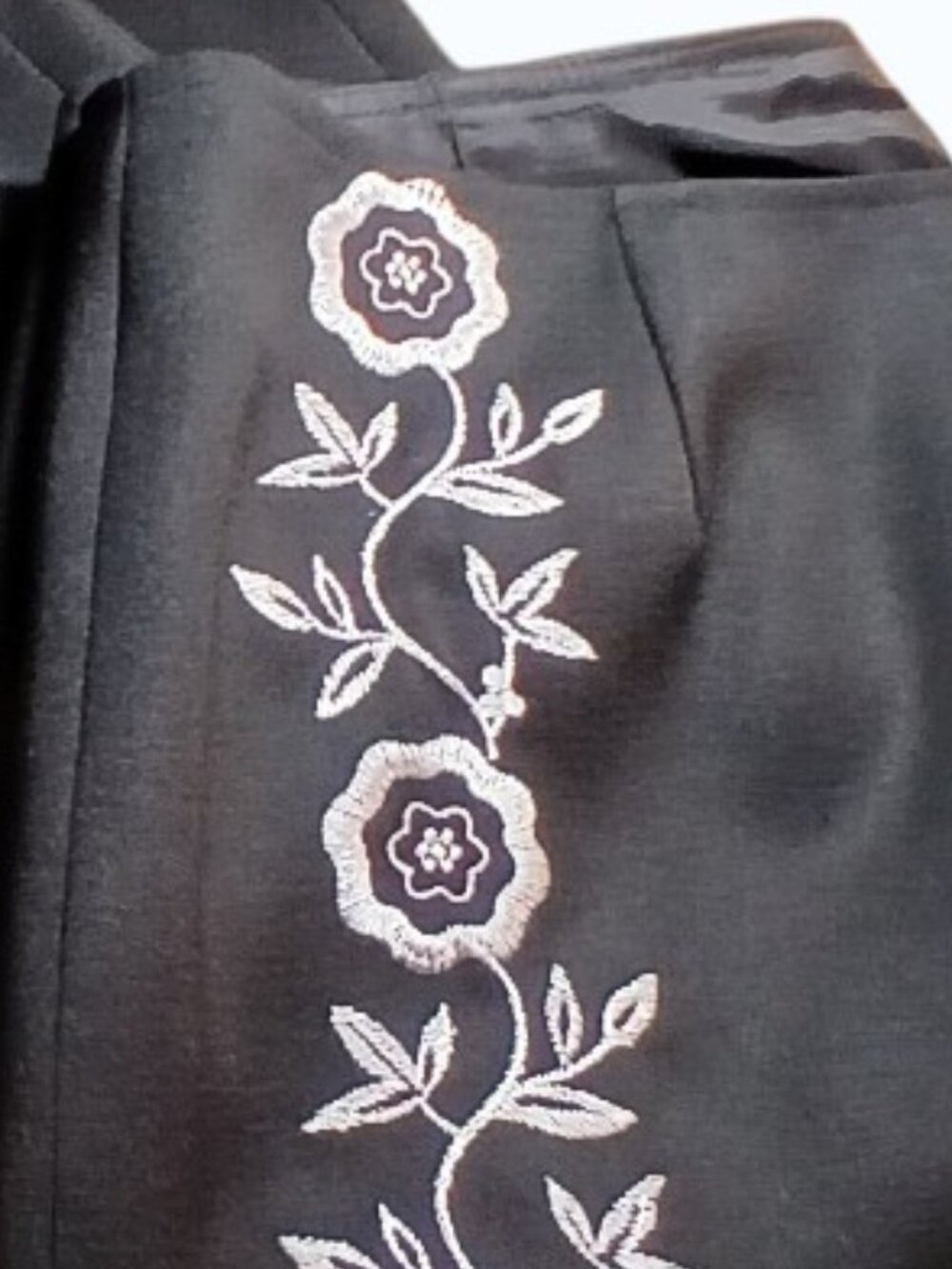 INC Black & White Embroidered Wide Leg Boho Pants - Like New - Picture 7 of 9
